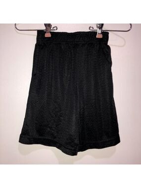 5 For $10 Boy's Zone Pro Basketball Shorts Size S